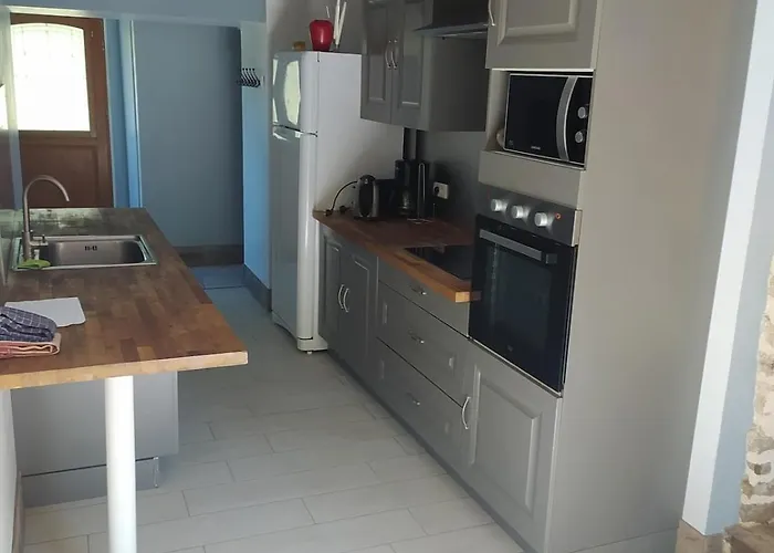 Le Jouteau, Piscine Interieure, Babyfoot, Ping Pong *